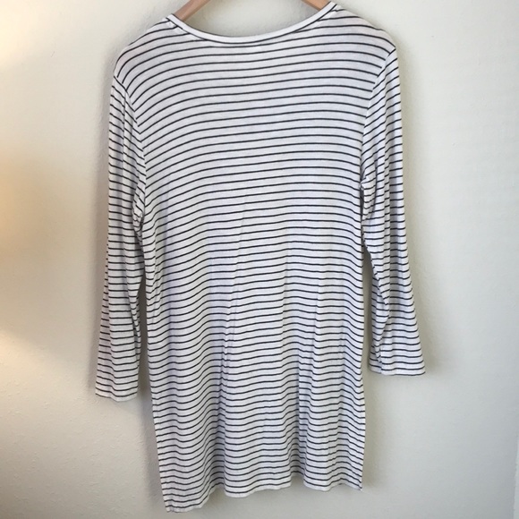 Old Navy | basic tee - Picture 4 of 4